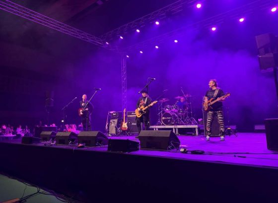 Plavi orkestar priredio spektakl u Splitu, hiljade glasova pjevalo od prve do zadnje pjesme