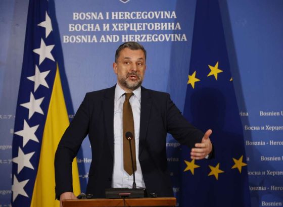 Konaković: Dobro je što su zakoni o VSTV-u i Sudu BiH povučeni s dnevnog reda