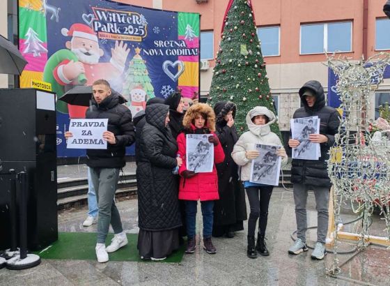 Podrška građana Bihaća porodici preminulog Adema Jušića: Majka traži da se utvrdi istina i rasvijetle sve okolnosti