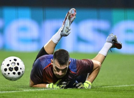 Dinamo poslao ponudu Fenerbahceu za Livakovića