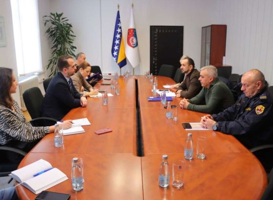 Vlada KS i Sindikat počeli pregovore o novom kolektivnom ugovoru za državne službenike