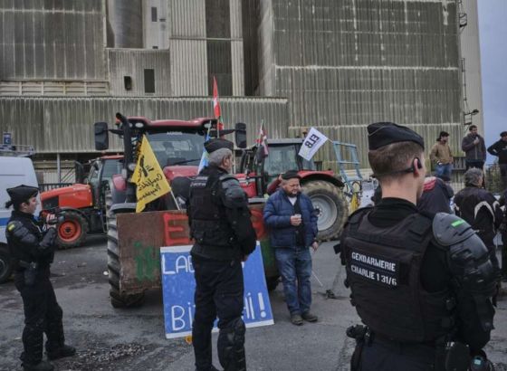 Francuski farmeri organizirali novi protest u Parizu kako bi zaustavili sporazum s Mercosurom