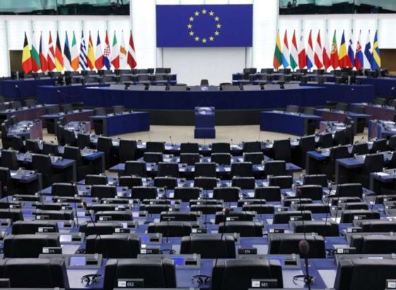 EP odbio uskratiti prava putnika u aviosaobraćaju, traže besplatan lični prtljag