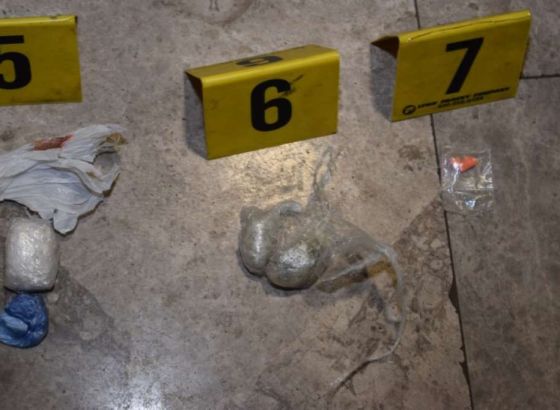 U Zenici pronađeno oružje i pet kilograma opojne droge