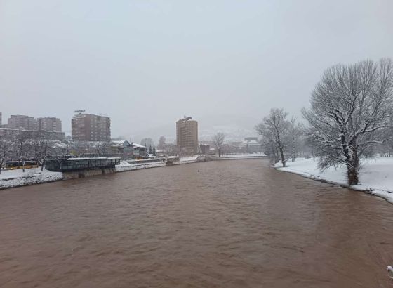 U BiH pretežno oblačno, ponegdje moguća kiša, temperatura do 12 stepeni