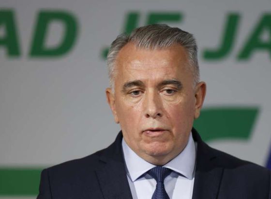 Špago: Trojka se podrškom Bećiroviću pokušava sačuvati na vlasti