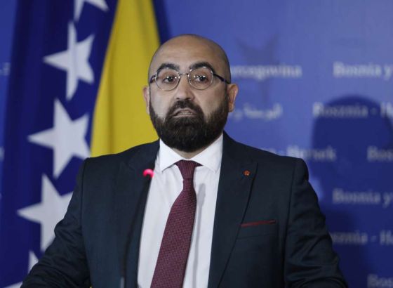 Hasanović potpisao i upozorio: Ponovljeni izbori u RS-u su skupa korekcija bez utvrđene odgovornosti