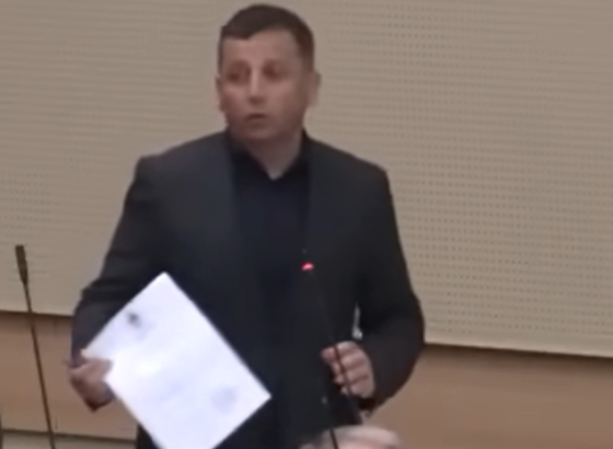 Vukanović upitao: Imajući u vidu naše dodvoravanje Trumpu, sprema li SNSD dobrovoljace da pomognu iskrcavanje na Grenland