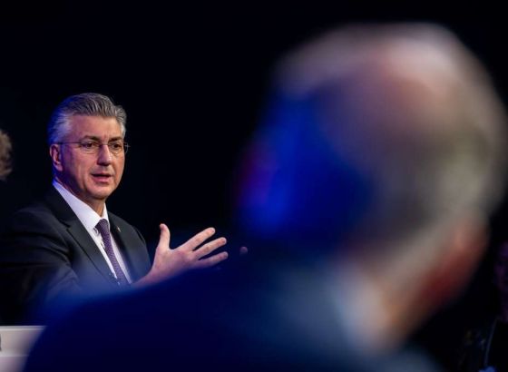Plenković: Ukrajina ne smije potpisati predaju teritorija Rusiji