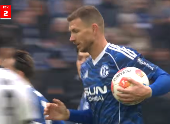 Pogledajte majstoriju našeg Dijamanta: Džeko golom ukrasio debi za Schalke