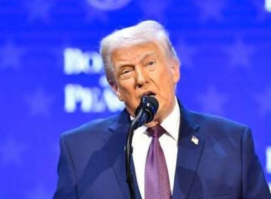 Trump kaže da Iran želi sporazum dok se američki nosač aviona kreće prema Bliskom istoku