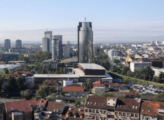 Glasnogovornica Zagreba: Službenici evakuirani, gradonačelnik ostao u uredu
