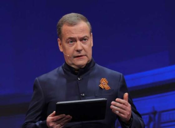Medvedev hvali Trumpa, ali dovodi u pitanje prijetnju američkim podmornicama