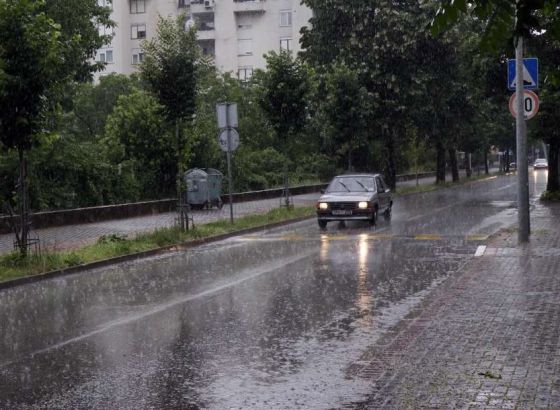 KUCZ KS UPOZORAVA: Moguće obilne kiše i jaki udari vjetra, pozivaju na preventivne mjere