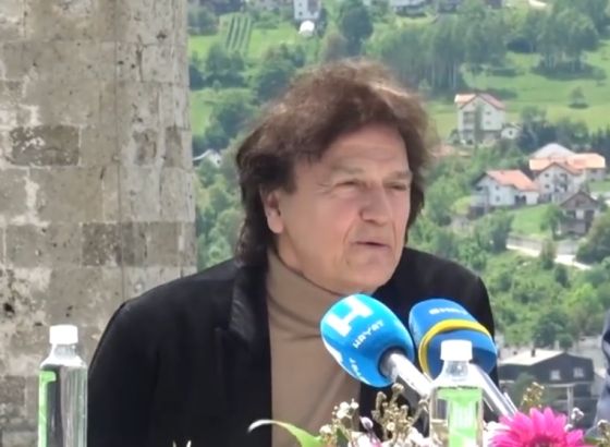 Bačena bomba na vilu Zdravka Čolića u Beogradu!