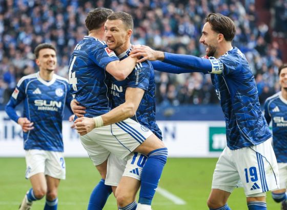 Nagrada za sjajnu partiju: Džeko uvršten u idealnih 11