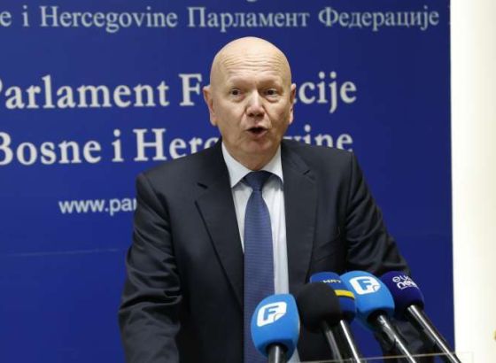 Komisija bez većine glasova za razrješenje Dragana Miokovića