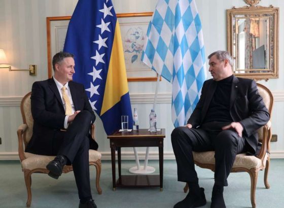 Bećirović s premijerom Bavarske Söderom o otvaranju novih mogućnosti za investicije u BiH