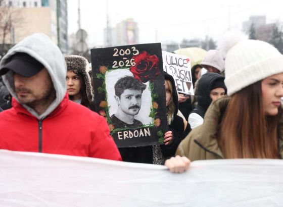 Peti dan protesta u Sarajevu - Građani istrajavaju uprkos manjem odzivu, poručuju da neće odustati