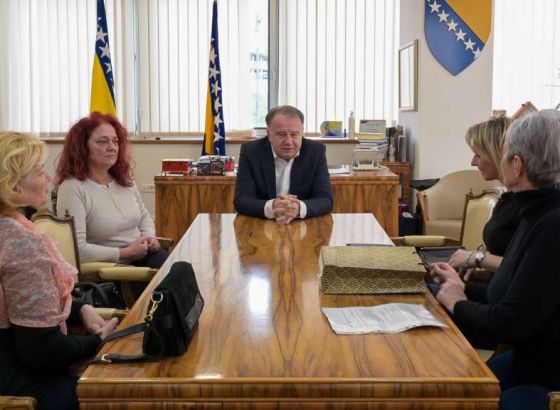 Nikšić razgovarao s predstavnicama Udruženja 'Žena-Žrtva rata' o podršci Vlade FBiH njihovom radu