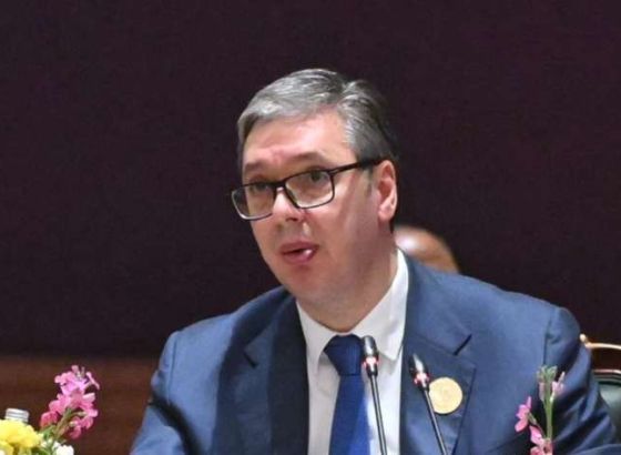 Vučić: Srbija će pokušati zaštiti djecu od društvenih mreža