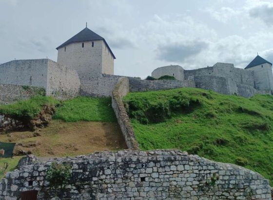 U Raduši kod Tešnja pronađen mrtav 49-godišnji muškarac