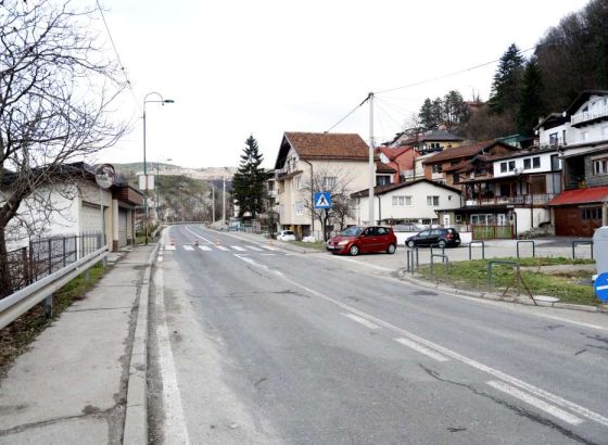Na bh. cestama saobraća se po suhom i mjestimično vlažnom kolovozu