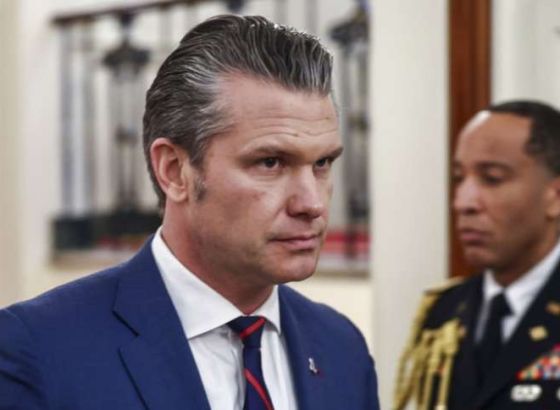 Hegseth poručio Izraelu da 'nastavi do kraja' u ratu s Iranom