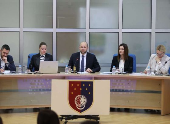 Skupština Kantona Sarajevo danas o ostavci premijera Uka i razrješenju Vlade KS