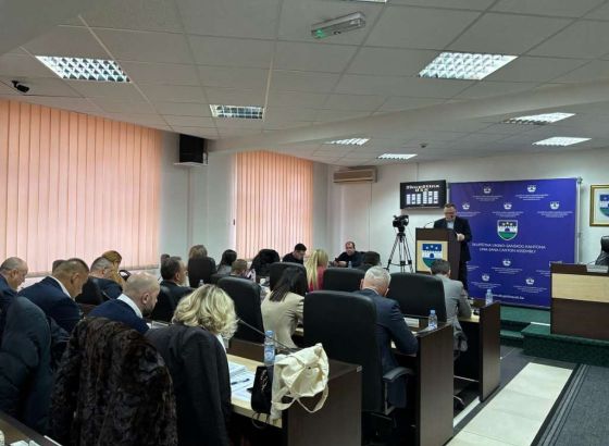 Ružnić: Plate budžetskih korisnika povećane deset posto, nema velikog rasta primanja zastupnika