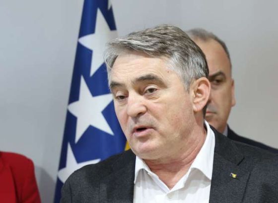 Komšić uputio bajramsku čestitku: Važno je čuvati i jačati vrijednosti međusobnog poštovanja, solidarnosti i zajedništva