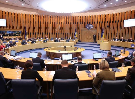 Počela hitna sjednica Doma naroda PSBiH, trebali bi biti razmatrani zakoni o VSTV-u i Sudu BiH