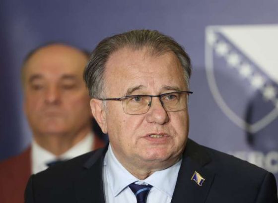 Nikšić: Dužnost vlasti je da u vremenu rasta troškova života stane uz građane