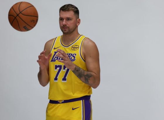 Dončić najbolji na Zapadu, Bol na Istoku