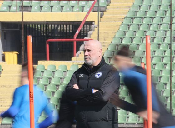 Barbarez odredio kadar za utakmicu u Cardiffu, jedan Zmaj završio na tribinama