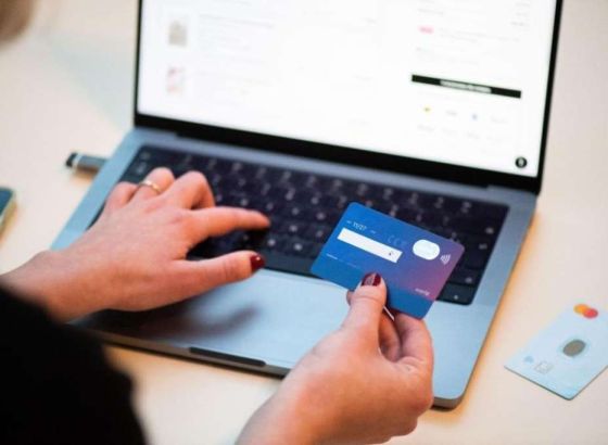 Provjera EU otkrila obmanjujuće prakse prodaje na internetu