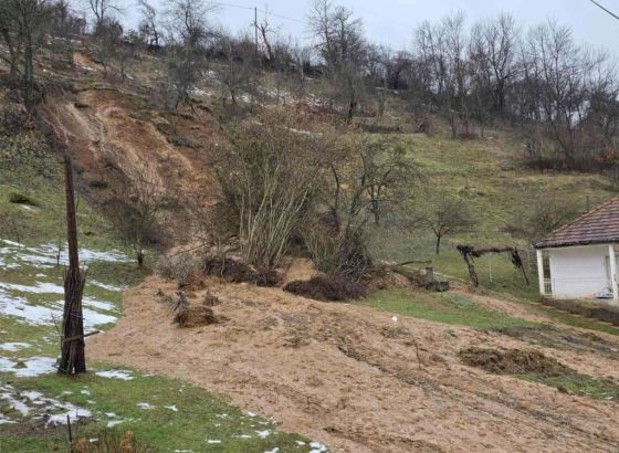 Na području Srebrenika aktivirana tri klizišta koja ugrožavaju veći broj stambenih objekata