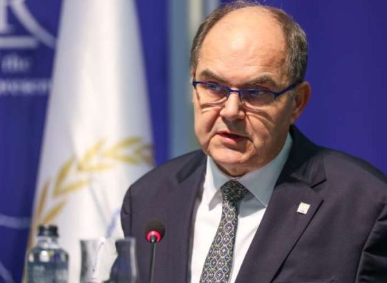 NEKI SU GA ŽELJELI ZATVORITI, ALI NIŠTA OD TOGA: Schmidt ide u penziju, a na čelo OHR-a dolazi ....
