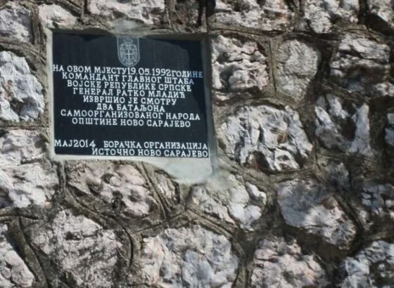 Udruženje žrtava- Zahtjev za uklanjanje spomen-ploče na Vracama posvećene zločincu Mladiću