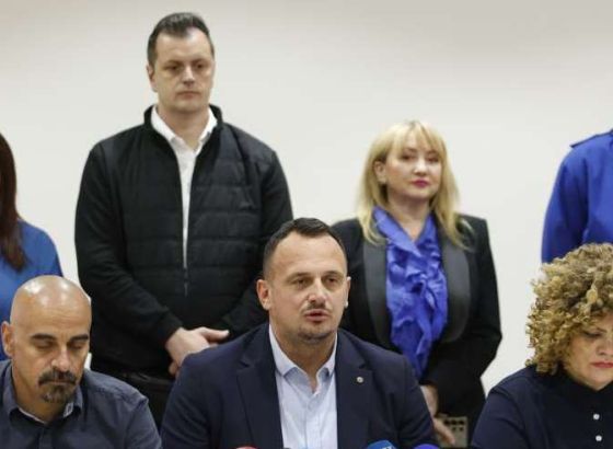 Zaposlenici u zdravstvu KS najavili mirnu šetnju, za veća primanja i za bolju uslugu pacijentima