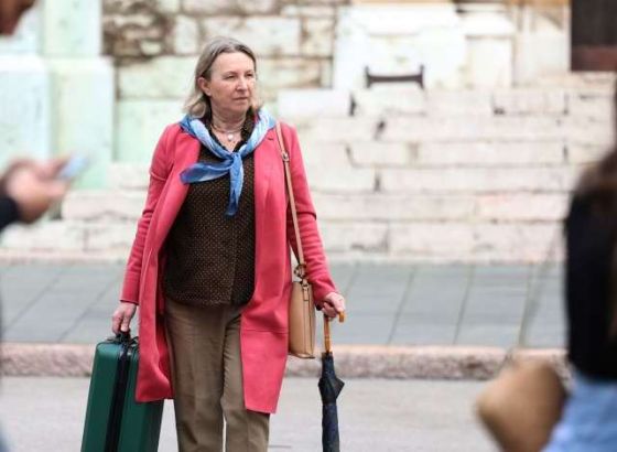 Narednih dana umjereno do pretežno oblačno s kišom, dnevna od 13 do 19, na jugu do 24 stepena