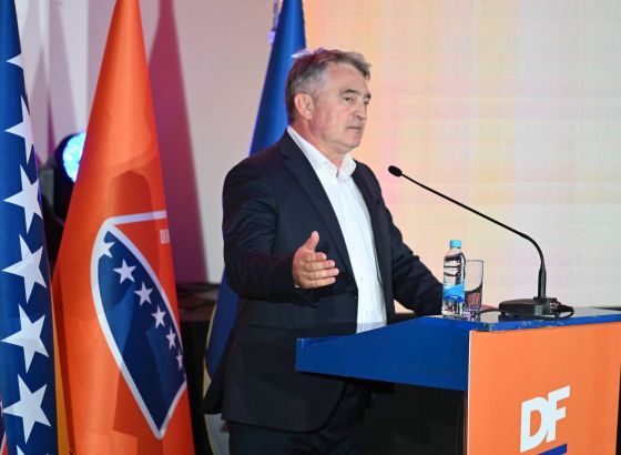 DF na tribini u Sarajevu: Plenkovićevo miješanje u izbore i podrška kandidatkinji HDZ-a BiH udar je na suverenitet zemlje