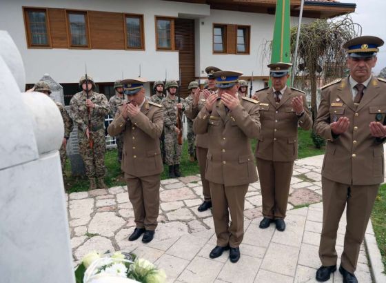 U Sarajevu obilježena 21. godišnjica 2. pješadijskog puka OSBiH i Dan Armije RBiH (VIDEO)