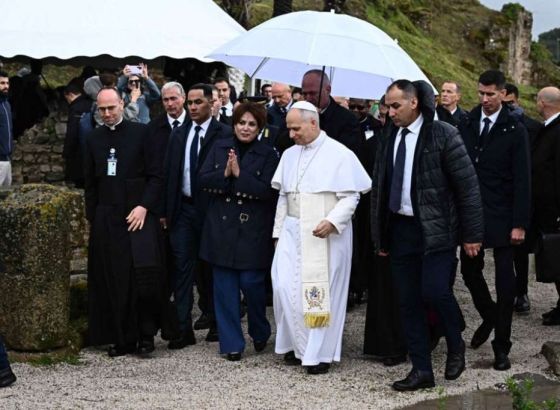 Papa Lav, nakon Trumpovog napada, odao počast svecu u Alžiru koji je osuđivao ratove