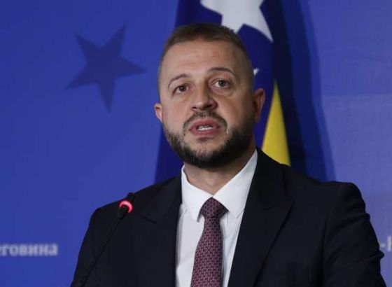 Nešković: Umjesto konkretne pomoći građani dobili lutriju za 10 pfeninga