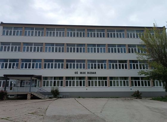 Osnovne i srednje škole u Zenici zbog prijetnji prelaze na 'nastavu na daljinu'