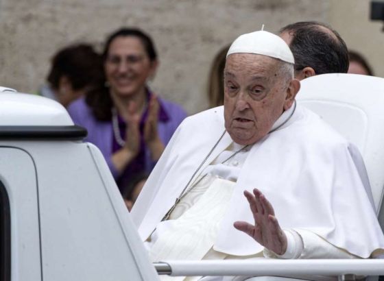 Papa Lav XIV odao počast papi Franji, na prvu godišnjicu smrti svog prethodnika