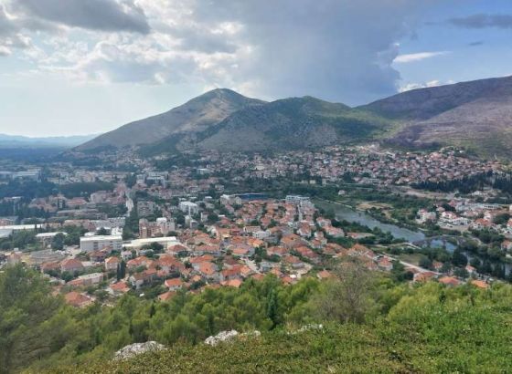 U većem dijelu BiH oblačno s maglom po kotlinama, vedro jutro u Hercegovini