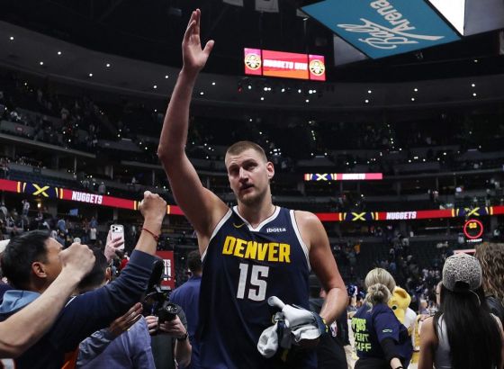 Jokić spasio Denver od eliminacije, Oklahoma ‘pomela’ Phoenix s 4-0