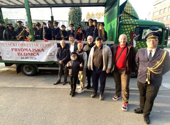 Zeničani jutros dočekali jubilarnu 100. prvomajsku budnicu